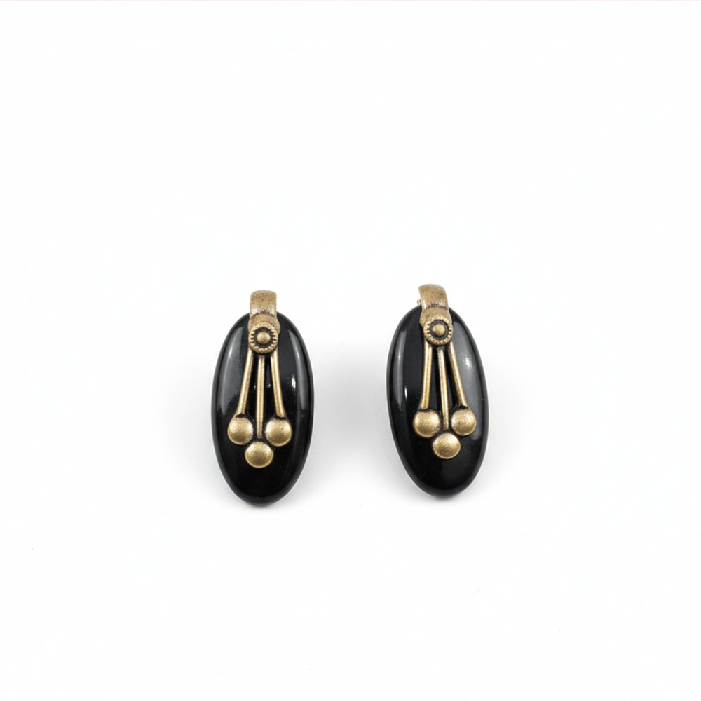Black Big Stone Oval Stud
