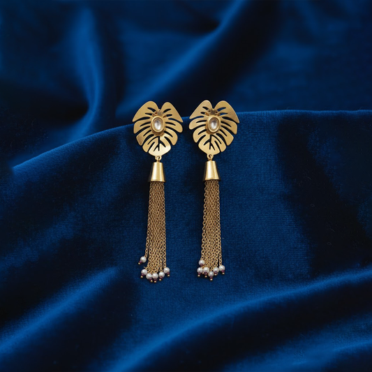 White Stones Leaf Pattern Hanging Chains Earrings