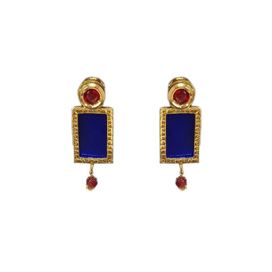 Gold plated thin chain with blue box stone