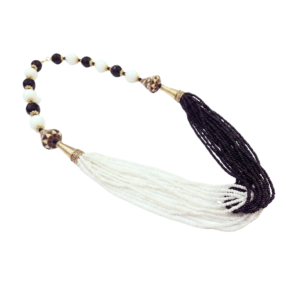 Multiple Strings Black & White Chain
