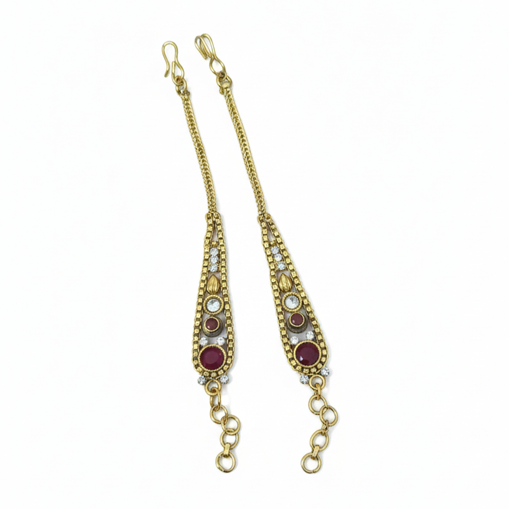 Oval Pattern Red & White Stone Ear Chain