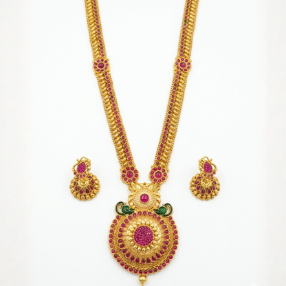 Grand Haaram With Red and Green Small Peacock Design