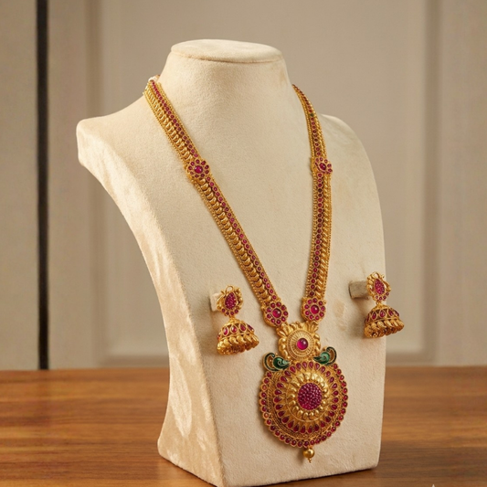 Grand Haaram With Red and Green Small Peacock Design