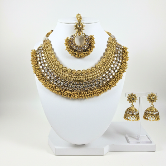Kundan White Stones Choker with Earrings and Chutti