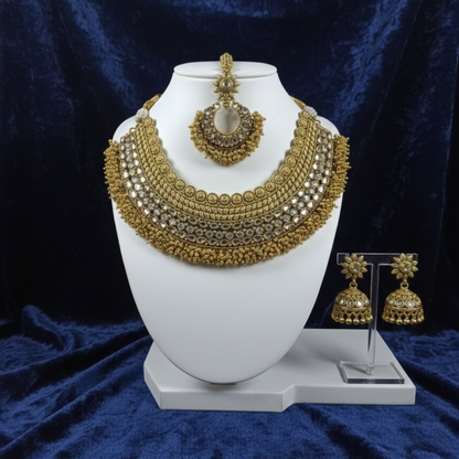 Kundan White Stones Choker with Earrings and Chutti
