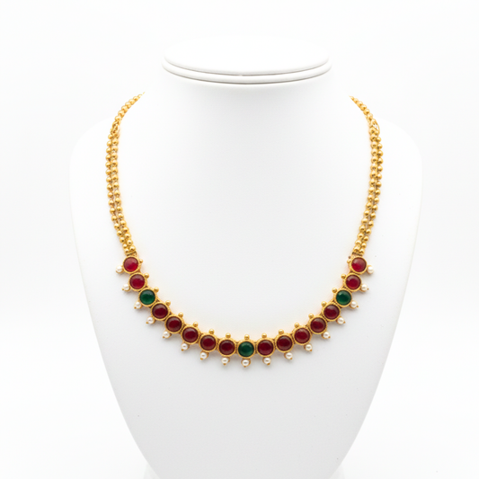 Red and Green Kemp Stone Short Necklace
