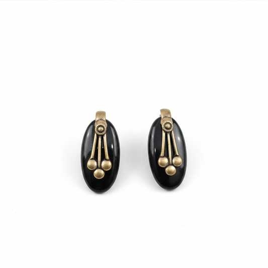 Black Big Stone Oval Stud