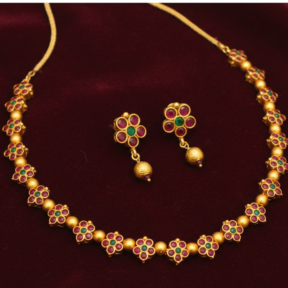 Red & Green Floral Design Necklace with Hanging Bead