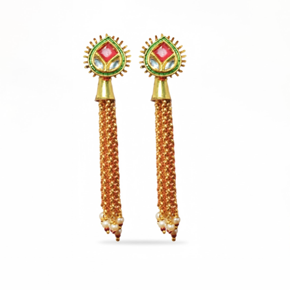 Chain Model Drops with Red & Green Studs