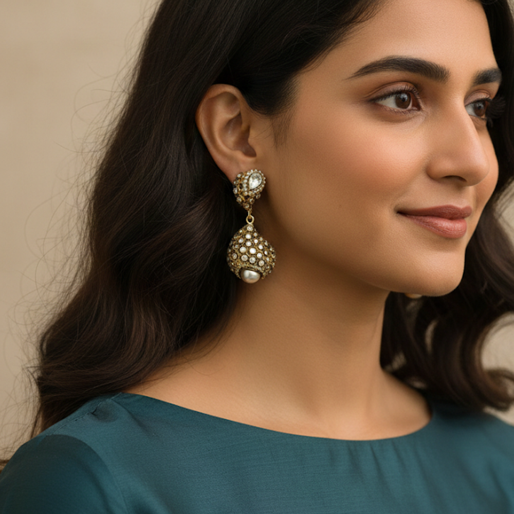 Elegant Black & White Stones Hangings