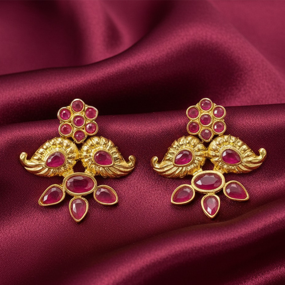 Maanga Pattern White & Red Stones Studs