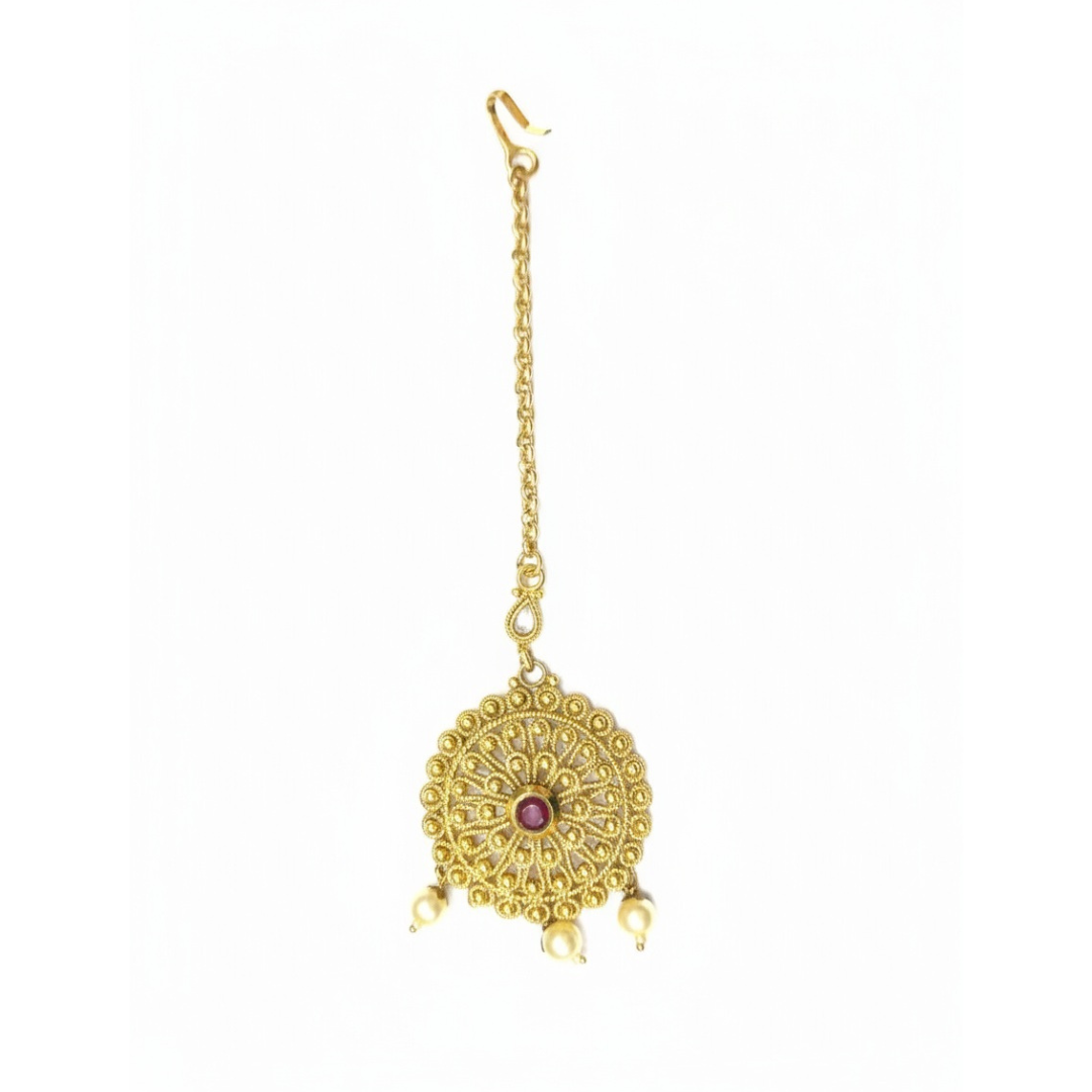 Gold plated Big Round Maang Tikka with White Pearls