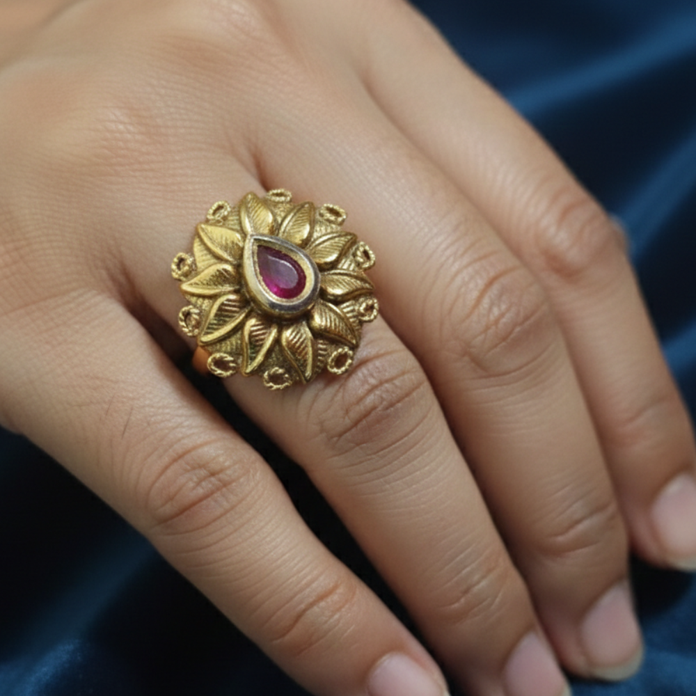 Thilagam model Flower Pattern Finger Ring