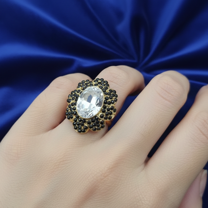 Black and White Stone Antique Finger Ring