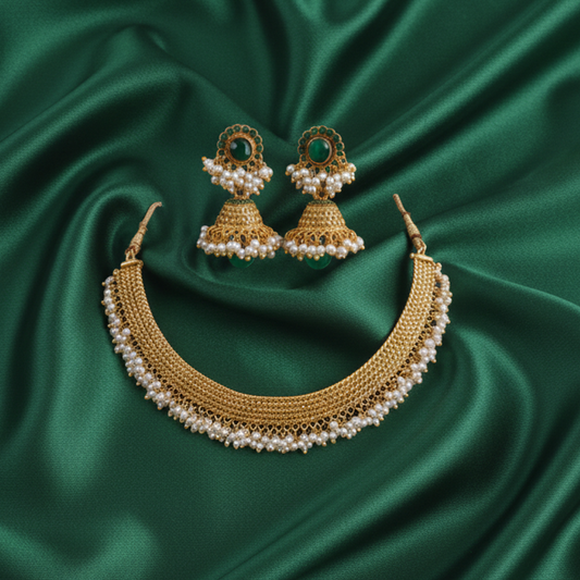 Pearls Choker With Green Stones