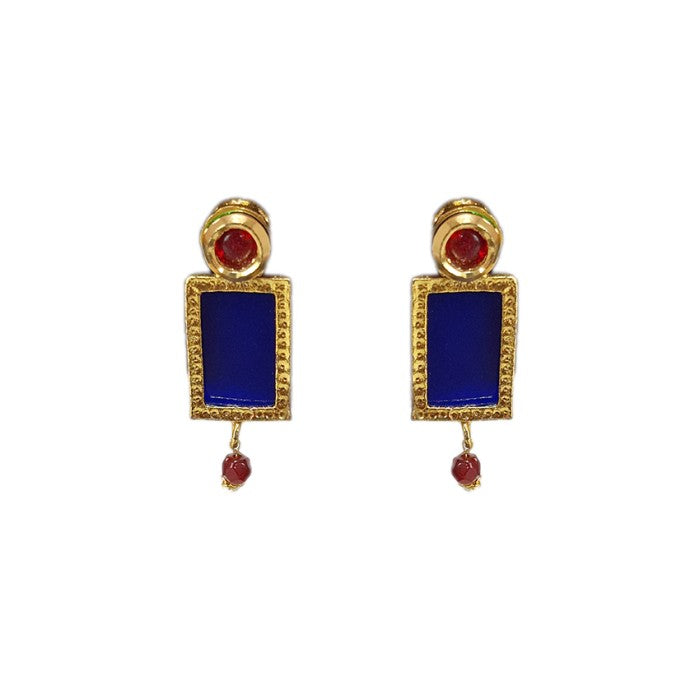 Gold plated thin chain with blue box stone