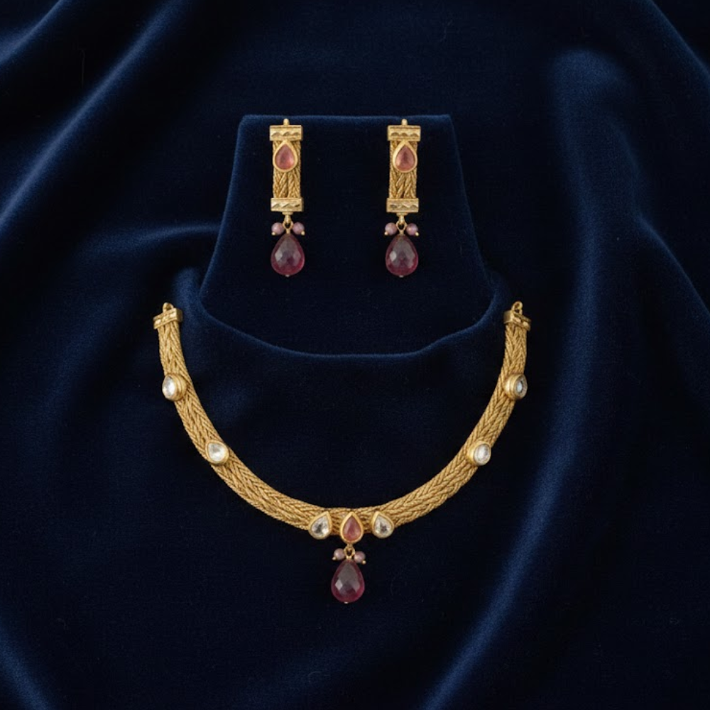 Close Neck Stone Necklace with Earrings