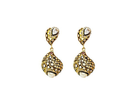 Gold plated drops with pearl and black shade stone