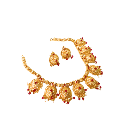 Gold plated small rounded necklace with red beads