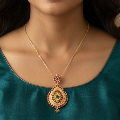 Thilagam Pattern Red and Green Stone Pendant
