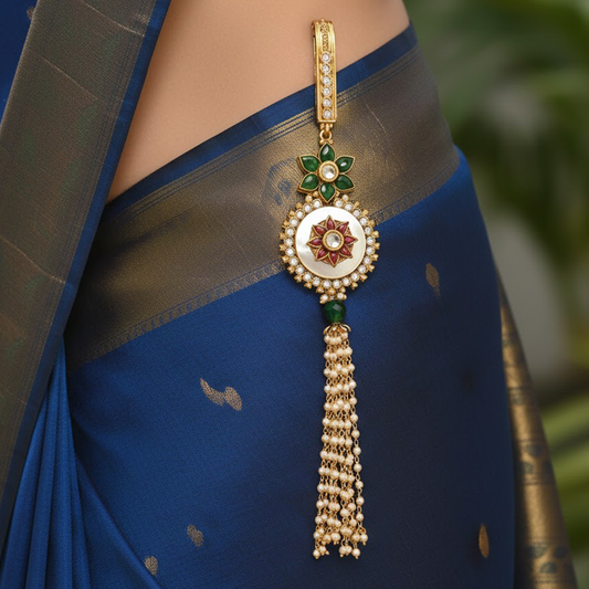 White Round Flower Pattern with Hanging Pearls Saree Hanger